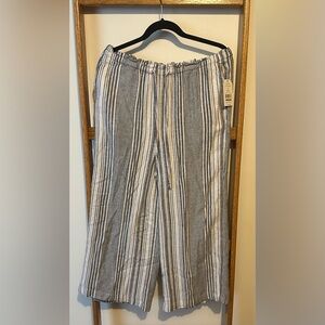 Striped Time and Tru Mid-Rise Pants